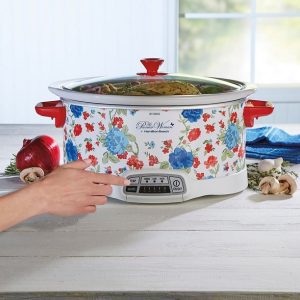 The Pioneer Woman Classic Charm 7 qt Programmable Slow Cooker T25S 3