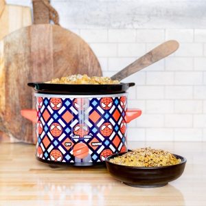 Uncanny Brands Marvels Spiderman 2 Quart Slow Cooker U25K 3