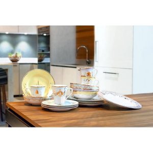 Disney Princess 16 Piece Dinnerware Set Cinderella Jasmine Ariel Belle 4