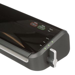 FoodSaver FM2000 Vacuum Sealer Starter System with Bags F7T 4