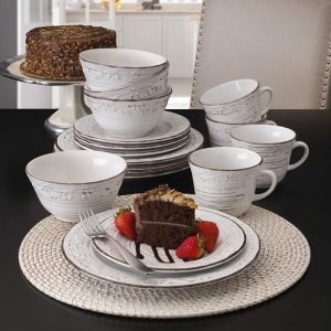 Pfaltzgraff Trellis White Stoneware 16 piece Dinnerware Set 2