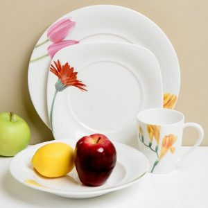 Red Vanilla Dutch Garden 16 Piece Dinnerware Set Service for 4 2