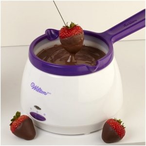 Wilton Candy Melts Candy And Chocolate Melting Pot W7U 3
